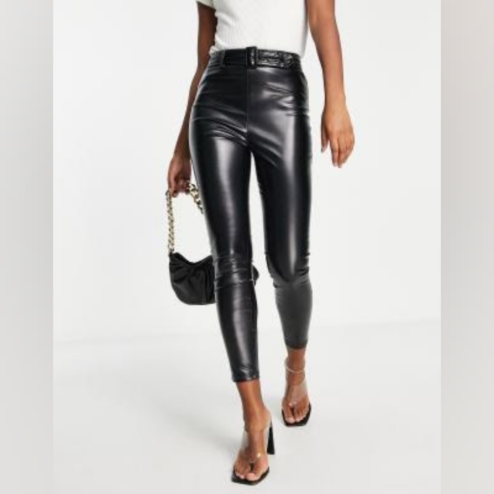 Parisian faux leather belted pants in black